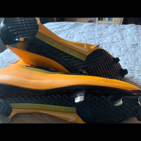 NWOT Nike Air Huarache Size 16 Baseball Cleats - Picture 3 of 4